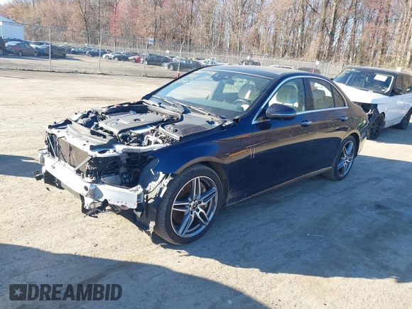 2019 Mercedes-Benz E-Class E 300 with VIN WDDZF4KB8KA592634, listed as a IAAI auction lot 41817498 with 103,676 mi miles. Bid and sale history available at carsss.com. Image 2.
