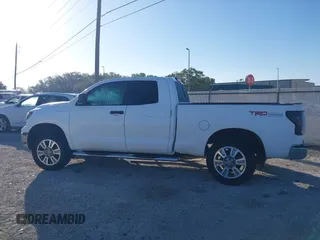 2013 Toyota Tundra с VIN 5TFRM5F1XDX054525, выставлен на аукционе IAAI как лот 41843019 с пробегом 157 047 миль миль и . История ставок и продаж доступна на DreamBid. Изображение 14.