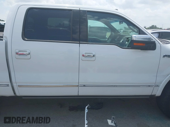 2009 Ford F-150 XL z VIN 1FTPW14V69FA31112, wystawiony jako IAAI lot #42140682 z przebiegiem 263 736 mil mil oraz . Historia ofert i sprzedaży dostępna na DreamBid. Obrazek 13.