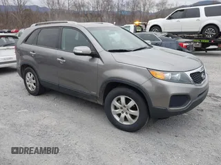 2013 Kia Sorento LX with VIN 5XYKTDA28DG309867, listed as a IAAI auction lot 41505121 with 1 mi miles. Bid and sale history available at carsss.com. Image 1.