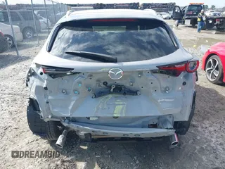 2025 Mazda CX-30 S Select Sport z VIN 3MVDMBBM8SM758071, wystawiony jako IAAI lot #42007849 z przebiegiem 8 678 mil mil oraz . Historia ofert i sprzedaży dostępna na DreamBid. Obrazek 16.