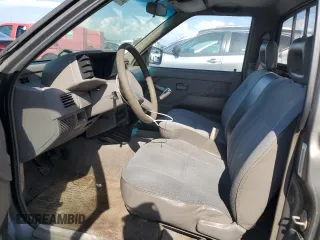 1995 Isuzu Pickup S z VIN JAACL11L8S7200788, wystawiony jako Copart lot #51145765 z przebiegiem 328 108 mil mil oraz Tytuł czysty. Historia ofert i sprzedaży dostępna na DreamBid. Obrazek 7.