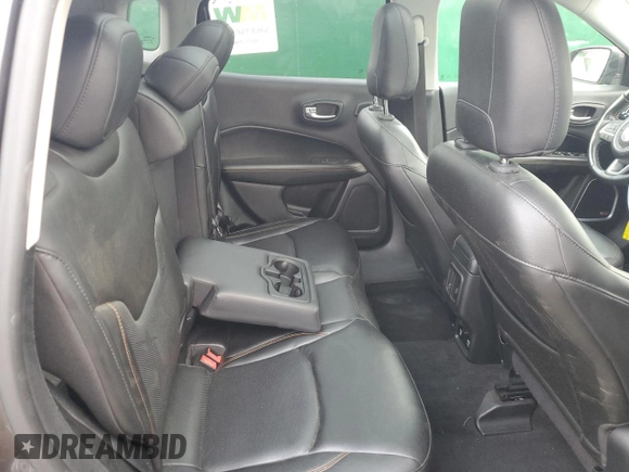 2018 Jeep Compass Limited z VIN 3C4NJDCB1JT222462, wystawiony jako Copart lot #57334595 z przebiegiem 86 306 mil mil oraz Szkoda całkowita • Salvage title. Historia ofert i sprzedaży dostępna na DreamBid. Obrazek 11.