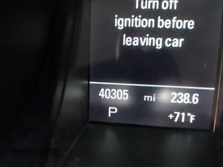 2014 Audi A5 Premium Plus z VIN WAULFAFHXEN010699, wystawiony jako IAAI lot #41868013 z przebiegiem 40 305 mil mil oraz . Historia ofert i sprzedaży dostępna na DreamBid. Obrazek 15.