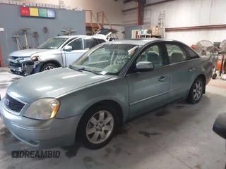 2006 Ford Five Hundred SEL с VIN 1FAFP24196G137352, выставлен на аукционе IAAI как лот 41910085 с пробегом Не указан миль и . История ставок и продаж доступна на DreamBid. Изображение 17.