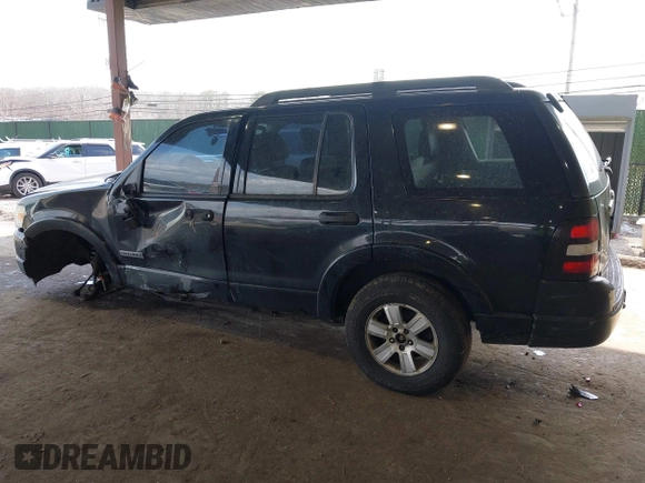 2006 Ford Explorer XLT with VIN 1FMEU73846UB53904, listed as a IAAI auction lot 41644809 with 132,986 mi miles. Bid and sale history available at carsss.com. Image 3.