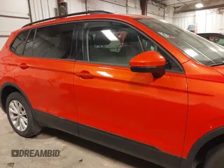 2019 Volkswagen Tiguan S z VIN 3VV0B7AX3KM075498, wystawiony jako IAAI lot #41501778 z przebiegiem 143 262 mil mil oraz . Historia ofert i sprzedaży dostępna na DreamBid. Obrazek 13.