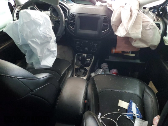 2019 Jeep Compass Latitude with VIN 3C4NJDBB2KT678814, listed as a Copart auction lot 51784175 with Not Provided miles and Salvage Title. Bid and sale history available at DreamBid. Image 8.