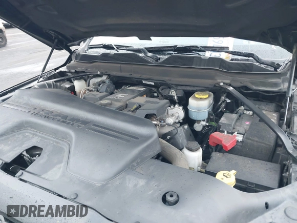 2022 Ram 2500 Laramie z VIN 3C6UR5FL2NG377414, wystawiony jako IAAI lot #41492443 z przebiegiem 100 477 mil mil oraz . Historia ofert i sprzedaży dostępna na DreamBid. Obrazek 10.
