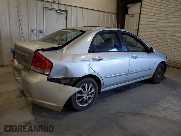 2009 Kia Spectra EX with VIN KNAFE221295652113, listed as a Copart auction lot 47983865 with 173,835 mi miles and Non Repairable. Bid and sale history available at carsss.com. Image 3.