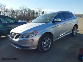 2015 Volvo XC60 T5 with VIN YV4612RK9F2633050, listed as a IAAI auction lot 41894031 with 178,833 mi miles. Bid and sale history available at carsss.com. Image 17.