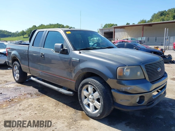2007 Ford F-150 XL с VIN 1FTPX12V97NA03792, выставлен на аукционе IAAI как лот 40157316 с пробегом 207 355 миль миль и . История ставок и продаж доступна на DreamBid. Изображение 1.