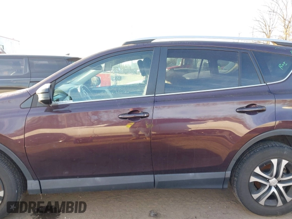 2016 Toyota RAV4 LE with VIN 2T3BFREV5GW516232, listed as a IAAI auction lot 41406075 with 62,333 mi miles. Bid and sale history available at carsss.com. Image 14.