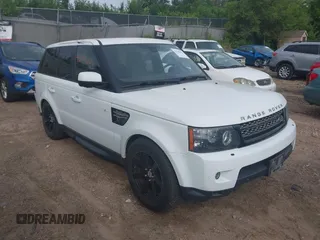 2013 Land Rover Range Rover Sport HSE Lux z VIN SALSK2D43DA792746, wystawiony jako IAAI lot #42700002 z przebiegiem 183 500 mil mil oraz . Historia ofert i sprzedaży dostępna na DreamBid. Obrazek 1.