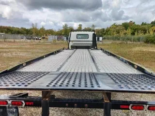 2019 Isuzu NRR IBT z VIN JALE5W169K73041XX, wystawiony jako Copart lot #49260055 z przebiegiem 191 949 mil mil oraz Tytuł czysty. Historia ofert i sprzedaży dostępna na DreamBid. Obrazek 6.