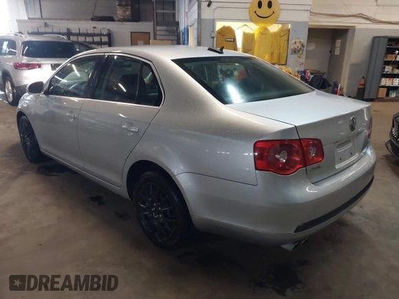 2006 Volkswagen Jetta 2.5L с VIN 3VWSG71K46M728792, выставлен на аукционе IAAI как лот 42274155 с пробегом 137 229 миль миль и . История ставок и продаж доступна на DreamBid. Изображение 3.