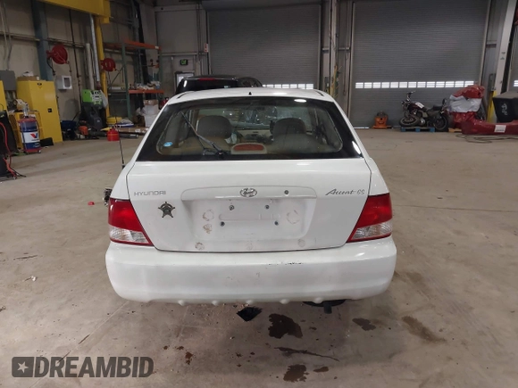 2000 Hyundai Accent с VIN KMHCG35G4YU024317, выставлен на аукционе IAAI как лот 41848880 с пробегом Не указан миль и . История ставок и продаж доступна на DreamBid. Изображение 17.