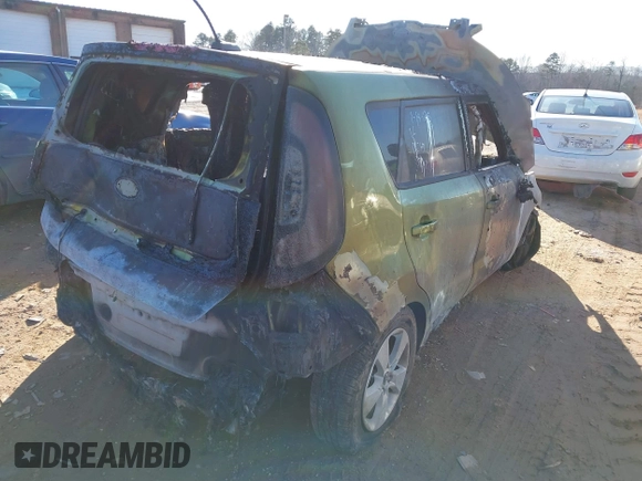2019 Kia Soul z VIN KNDJN2A25K7910335, wystawiony jako IAAI lot #41400343 z przebiegiem Nie podano mil oraz . Historia ofert i sprzedaży dostępna na DreamBid. Obrazek 4.