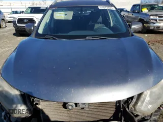 2015 Nissan Rogue SV with VIN KNMAT2MV9FP546616, listed as a Copart auction lot 41642805 with 146,863 mi miles and Salvage Title. Bid and sale history available at carsss.com. Image 5.