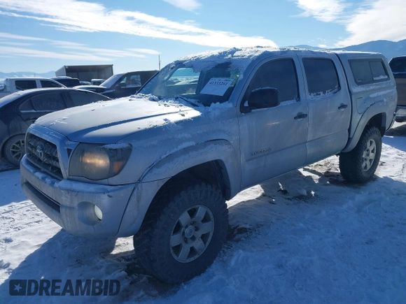 2006 Toyota Tacoma z VIN 5TELU42N06Z195981, wystawiony jako IAAI lot #41333261 z przebiegiem 216 216 mil mil oraz . Historia ofert i sprzedaży dostępna na DreamBid. Obrazek 18.