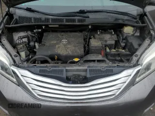 2016 Toyota Sienna XLE с VIN 5TDYK3DC8GS749610, выставлен на аукционе Copart как лот 57579215 с пробегом 167 554 миль миль и Списание • Salvage title. История ставок и продаж доступна на DreamBid. Изображение 12.