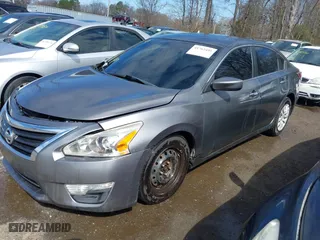 2014 Nissan Altima 2.5 S with VIN 1N4AL3AP9EN372218, listed as a IAAI auction lot 41762491 with 139,448 mi miles. Bid and sale history available at carsss.com. Image 17.
