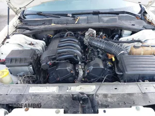 2007 Chrysler 300 with VIN 2C3KA43R87H704299, listed as a IAAI auction lot 41531011 with 179,325 mi miles. Bid and sale history available at carsss.com. Image 10.