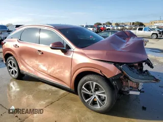2024 Lexus RX 350 z VIN JTJCHMAA0R2013642, wystawiony jako Copart lot #85013634 z przebiegiem 5 604 mil mil oraz Szkoda całkowita • Salvage title. Historia ofert i sprzedaży dostępna na DreamBid. Obrazek 4.