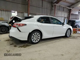 2020 Toyota Camry LE with VIN 4T1C11AK1LU878853, listed as a Copart auction lot 51052405 with 143,380 mi miles and Salvage Title. Bid and sale history available at carsss.com. Image 3.