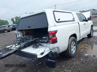 2023 Nissan Frontier S z VIN 1N6ED1CL5PN650152, wystawiony jako IAAI lot #42577598 z przebiegiem 33 811 mil mil oraz . Historia ofert i sprzedaży dostępna na DreamBid. Obrazek 4.