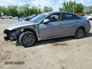 2024 Hyundai Elantra SEL z VIN KMHLM4DG0RU815865, wystawiony jako Copart lot #56303795 z przebiegiem 12 317 mil mil oraz Szkoda całkowita • Salvage title. Historia ofert i sprzedaży dostępna na DreamBid. Obrazek 1.