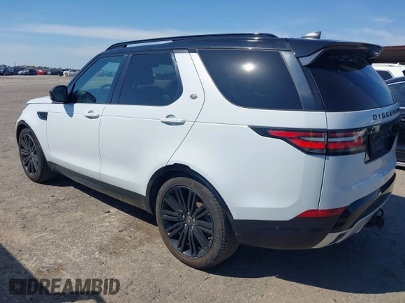 2019 Land Rover Discovery HSE Luxury with VIN SALRT2RK8KA080555, listed as a IAAI auction lot 41833340 with 122,111 mi miles. Bid and sale history available at carsss.com. Image 3.