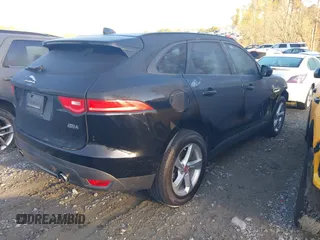 2017 Jaguar F-Pace 35t Premium with VIN SADCJ2BV3HA097669, listed as a IAAI auction lot 41851768 with 89,369 mi miles and . Bid and sale history available at DreamBid. Image 4.