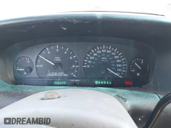 1996 Dodge Caravan SE z VIN 1B4GP44R0TB386449, wystawiony jako IAAI lot #41949313 z przebiegiem 305 625 mil mil oraz . Historia ofert i sprzedaży dostępna na DreamBid. Obrazek 7.
