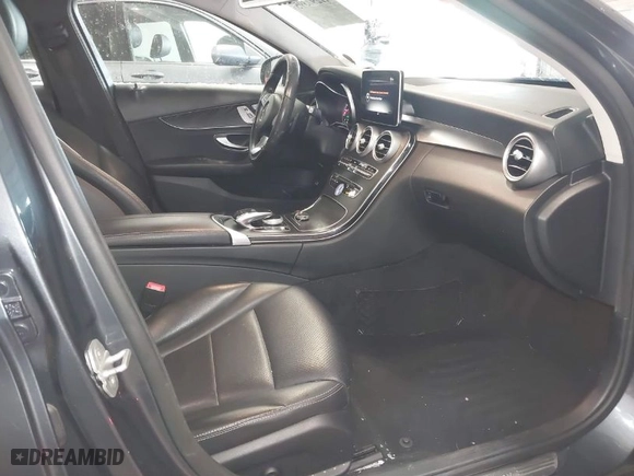 2015 Mercedes-Benz C-Class C 300 Luxury with VIN 55SWF4KBXFU066756, listed as a IAAI auction lot 41297395 with 104,298 mi miles. Bid and sale history available at carsss.com. Image 5.