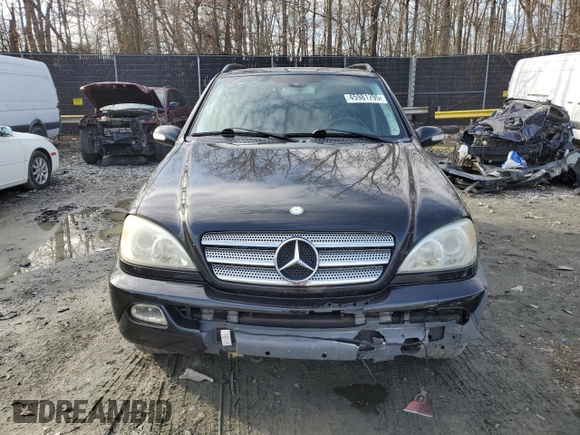 2003 Mercedes-Benz M 350 z VIN 4JGAB57E83A432777, wystawiony jako Copart lot #45981795 z przebiegiem 155 900 mil mil oraz Szkoda całkowita • Salvage title. Historia ofert i sprzedaży dostępna na DreamBid. Obrazek 5.