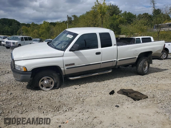 2001 Dodge Ram 2500 with VIN 1B7KF23771J220856, listed as a Copart auction lot 71387594 with 316,547 mi miles and Salvage Title. Bid and sale history available at carsss.com. Image 1.