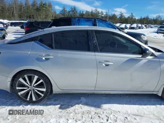 2019 Nissan Altima 2.5 SR with VIN 1N4BL4CV0KC120287, listed as a IAAI auction lot 41580295 with 103,339 mi miles. Bid and sale history available at carsss.com. Image 13.