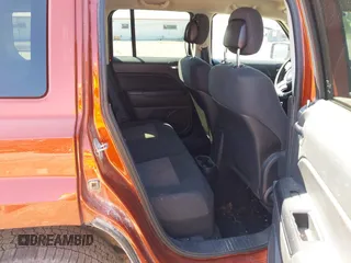 2012 Jeep Patriot Latitude z VIN 1C4NJRFB2CD690010, wystawiony jako IAAI lot #41909754 z przebiegiem 264 765 mil mil oraz . Historia ofert i sprzedaży dostępna na DreamBid. Obrazek 8.
