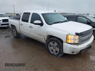 2009 Chevrolet Silverado 1500 with VIN 3GCEC33J29G211535, listed as a IAAI auction lot 41432158 with 171,800 mi miles and . Bid and sale history available at DreamBid. Image 1.