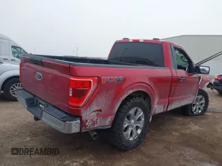 2021 Ford F-150 XL z VIN 1FTMF1E50MKD94460, wystawiony jako IAAI lot #41179111 z przebiegiem 72 256 mil mil oraz . Historia ofert i sprzedaży dostępna na DreamBid. Obrazek 4.
