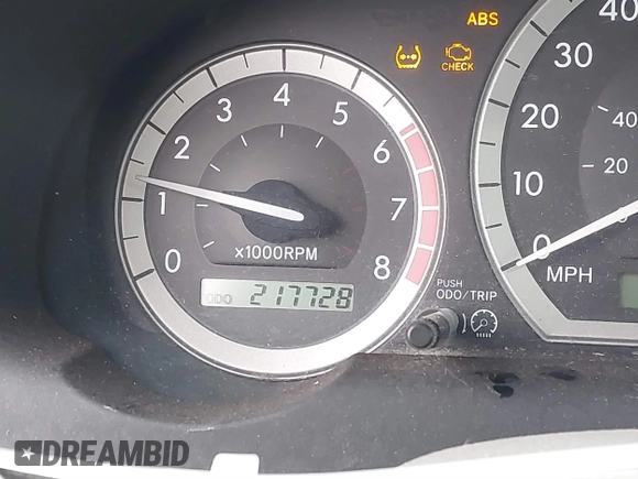 2004 Toyota Sienna XLE with VIN 5TDBA22C74S003781, listed as a IAAI auction lot 41570829 with 217,728 mi miles. Bid and sale history available at carsss.com. Image 6.