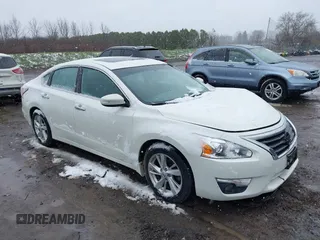 2015 Nissan Altima SV with VIN 1N4AL3AP0FC212970, listed as a IAAI auction lot 42045260 with 110,433 mi miles and . Bid and sale history available at carsss.com. Image 1.