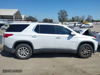 2018 Chevrolet Traverse LT Cloth with VIN 1GNERGKW5JJ236555, listed as a IAAI auction lot 41986598 with 106,740 mi miles. Bid and sale history available at carsss.com. Image 13.