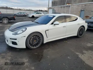 2014 Porsche Panamera 4S Executive with VIN WP0BB2A7XEL062036, listed as a Copart auction lot 83181694 with 125,061 mi miles and Salvage Title. Bid and sale history available at DreamBid. Image 1.