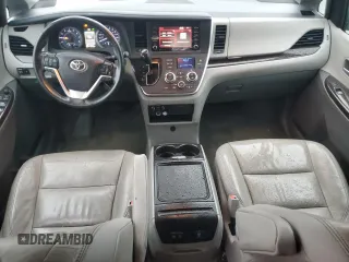 2019 Toyota Sienna XLE Auto Access Seat z VIN 5TDYZ3DC1KS969465, wystawiony jako Copart lot #56800805 z przebiegiem 151 485 mil mil oraz Szkoda całkowita • Salvage title. Historia ofert i sprzedaży dostępna na DreamBid. Obrazek 8.