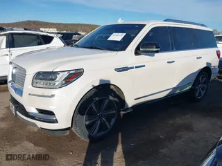 2019 Lincoln Navigator Reserve with VIN 5LMJJ2LT2KEL09194, listed as a IAAI auction lot 40900152 with 117,272 mi miles. Bid and sale history available at carsss.com. Image 18.