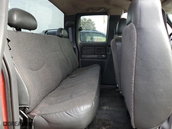 2004 GMC Sierra 1500 SLT with VIN 1GTEK19TX4E363269, listed as a Copart auction lot 44167365 with 224,933 mi miles and Salvage Title. Bid and sale history available at carsss.com. Image 10.