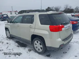 2013 GMC Terrain SLT with VIN 2GKFLUE38D6282076, listed as a IAAI auction lot 41563809 with 104,952 mi miles and . Bid and sale history available at carsss.com. Image 3.