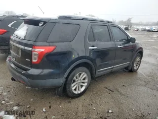 2013 Ford Explorer XLT with VIN 1FM5K8D85DGB28211, listed as a Copart auction lot 43592175 with 199,993 mi miles and Salvage Title. Bid and sale history available at carsss.com. Image 3.